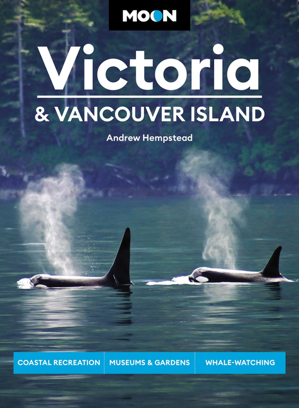 Бумажная книга «Moon Victoria and Vancouver Island (Third Edition). Coastal Recreation, Museums and Gardens, Whale-Watching», автор Эндрю Хемпстед - фото №1