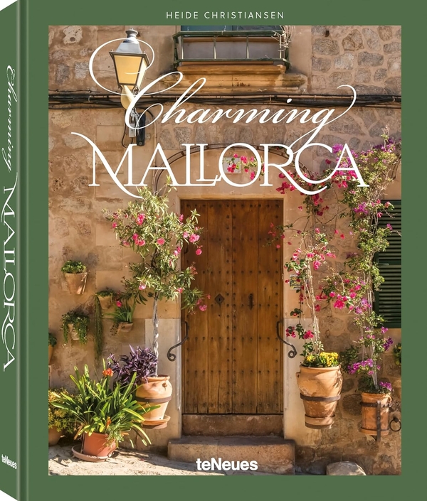 Паперова книга «Charming Mallorca», автор Хейде Крістіансен - фото №1