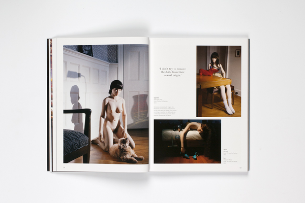 Бумажная книга «Play With Me. Dolls, Women and Art », автор Грейс Бэнкс - фото №1