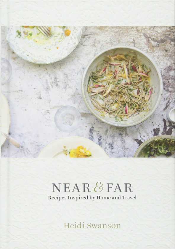 Паперова книга «Near and Far », автор Хайді Свонсон - фото №1