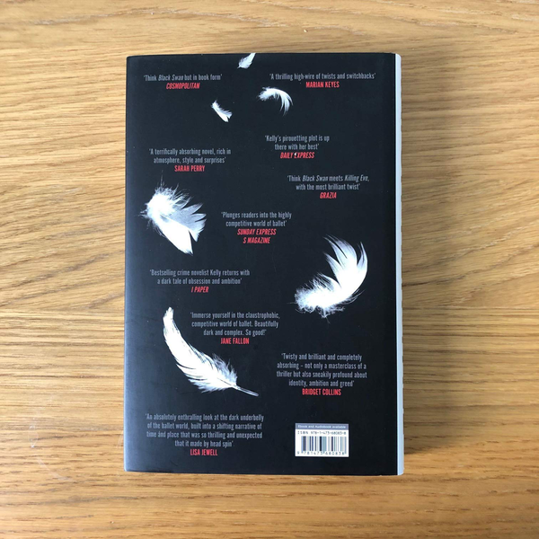 Бумажная книга «Watch Her Fall», автор Эрин Келли - фото №1