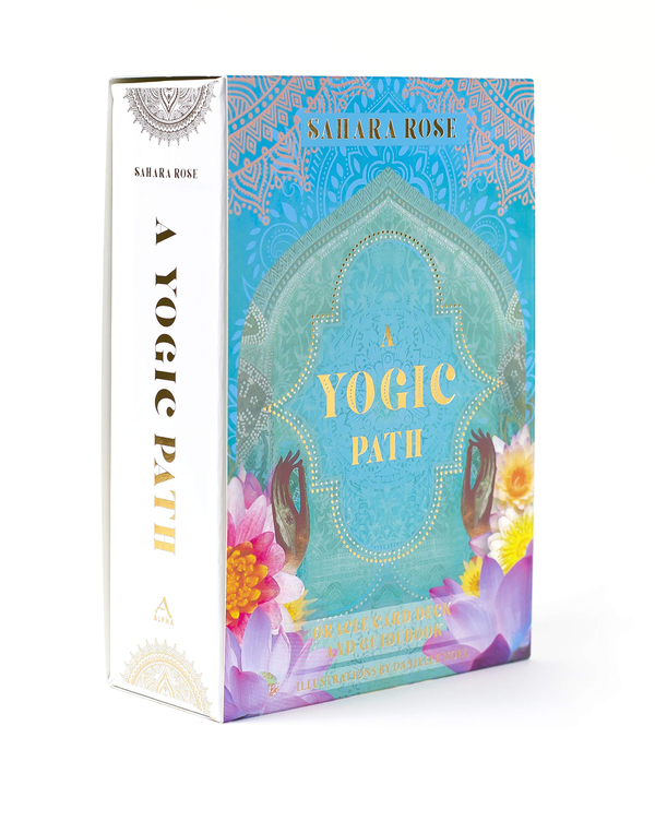 Паперова книга «A Yogic Path Oracle Deck and Guidebook», автор Сахара Роза Кетабі - фото №1
