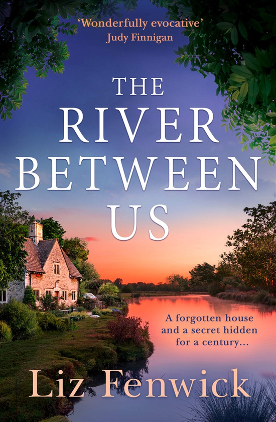 Паперова книга «The River Between Us», автор Ліз Фенвік - фото №1