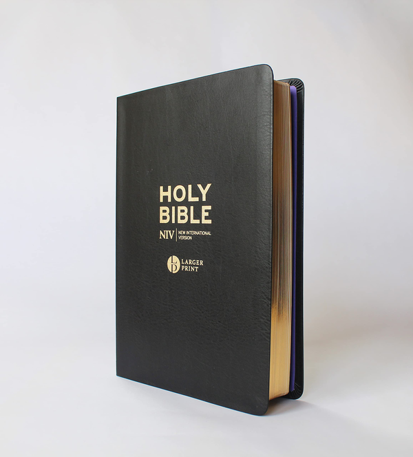 Бумажная книга «NIV Larger Print Black Leather Bible» - фото №1