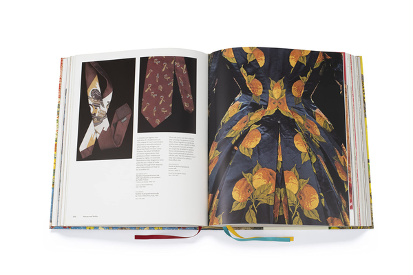 Бумажная книга «Silk. Fibre, Fabric and Fashion » - фото №1