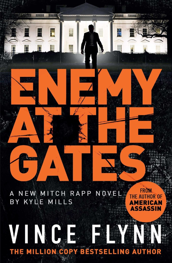 Бумажная книга «Enemy at the Gates», авторов Винс Флинн, Кайл Миллс - фото №1