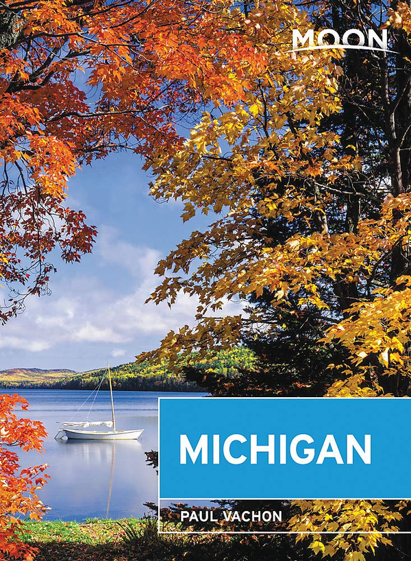 Бумажная книга «Moon Michigan», автор Пол Вашон - фото №1