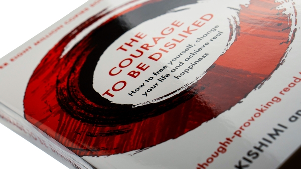 Бумажная книга «The Courage To Be Disliked: A single book can change your life», авторов Фумитаке Кога, Ичиро Кишими - фото №1