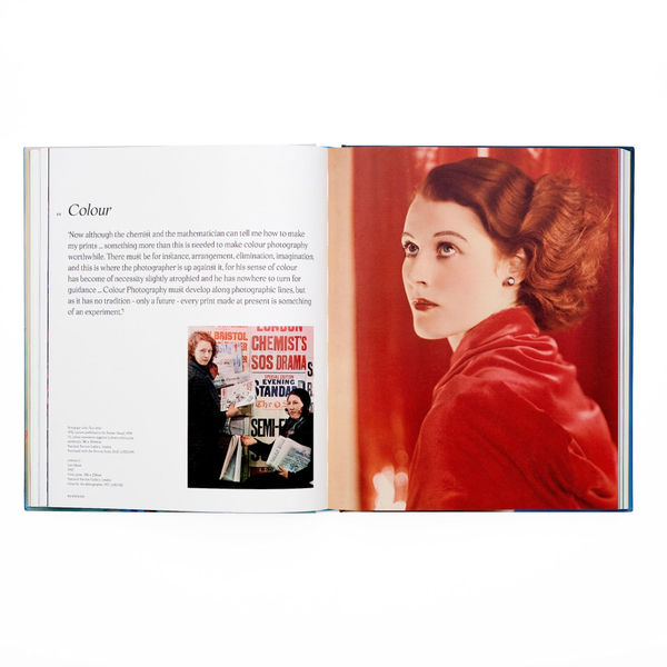 Паперова книга «Yevonde. Life and Colour», автор Клер Фрістоун - фото №1