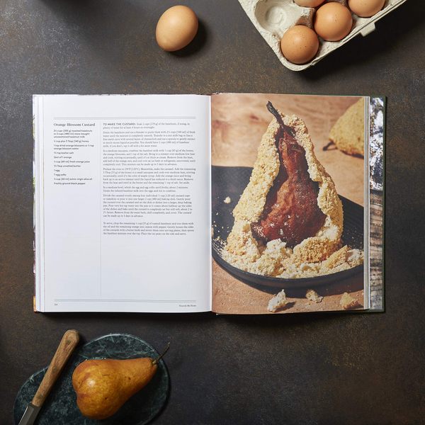 Паперова книга «Nourish Me Home», автор Кортні Бернс - фото №1