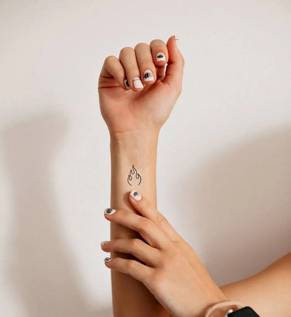  «Тимчасове тату Tattooshka Змійки і вогники (L-30)», бренда Tattooshka - фото №1