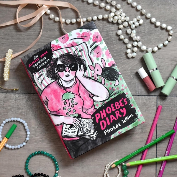 Бумажная книга «Phoebe's Diary», автор Фиби Уол - фото №1