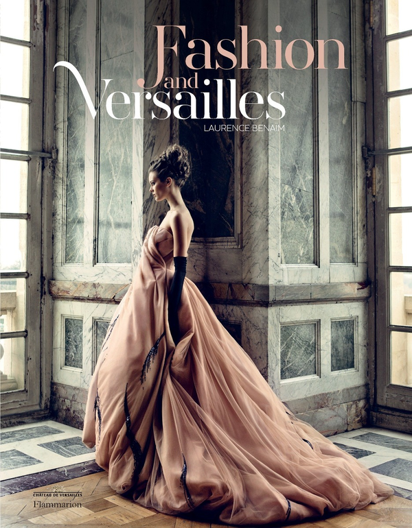 Бумажная книга «Fashion and Versailles», автор Лоуренс Бенаим - фото №1