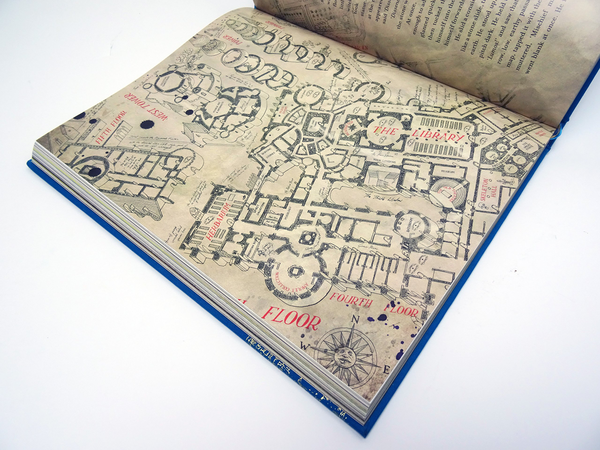 Бумажная книга «Harry Potter and the Prisoner of Azkaban. Deluxe Illustrated Slipcase Edition», автор Джоан Роулинг - фото №1