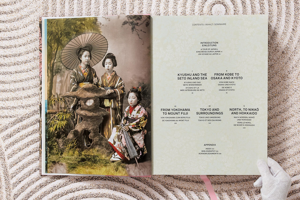Бумажная книга « Japan 1900», автор Себастиан Добсон - фото №1