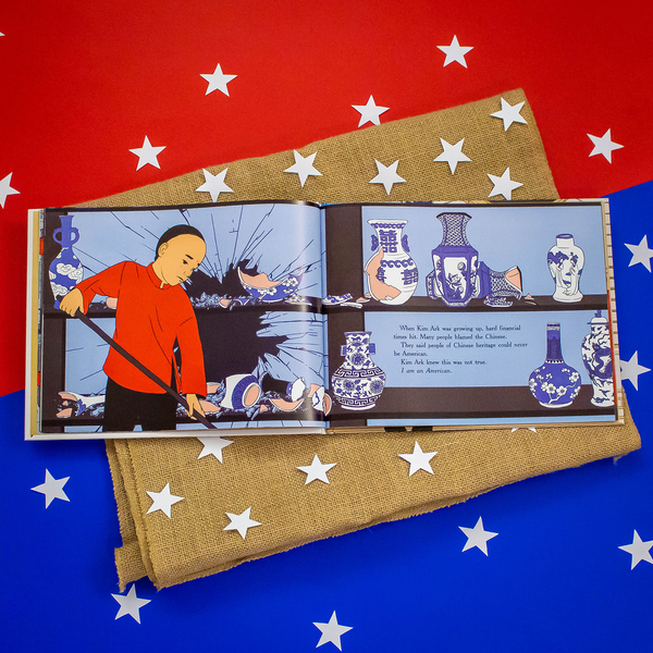Бумажная книга «I Am an American», авторов Грейс Лин, Марта Брокенбро - фото №1
