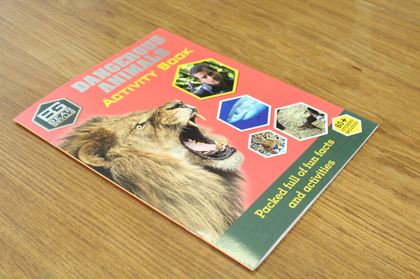 [object Object] «Bear Grylls Sticker Activity: Dangerous Animals», автор Беар Гриллс - фото №3 - миниатюра