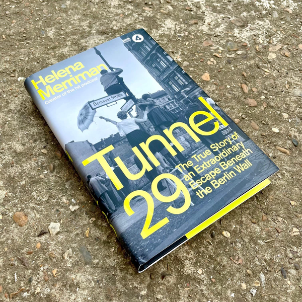 Бумажная книга «Tunnel 29. The True Story of an Extraordinary Escape Beneath the Berlin Wall», автор Хелена Мерриман - фото №1