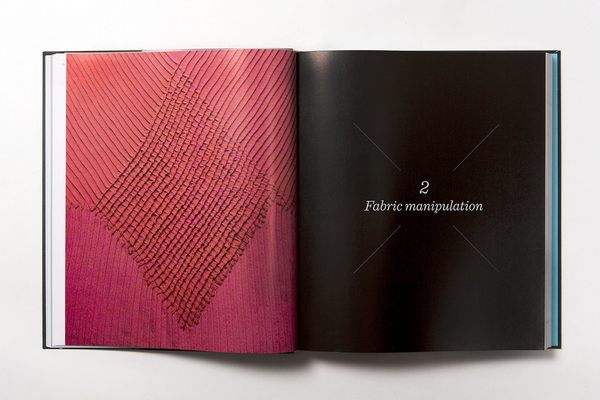 Паперова книга «Creating Couture Embellishment», автор Еллен Міллер - фото №1