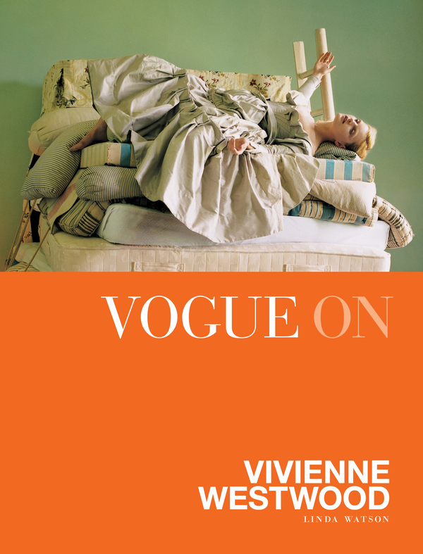 Бумажная книга «Vogue on Vivienne Westwood», автор Линда Уотсон - фото №1