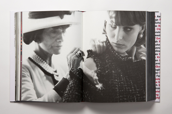 Бумажная книга «Fashion 150. 150 Years, 150 Designers», автор Адриана Пьяцца - фото №1