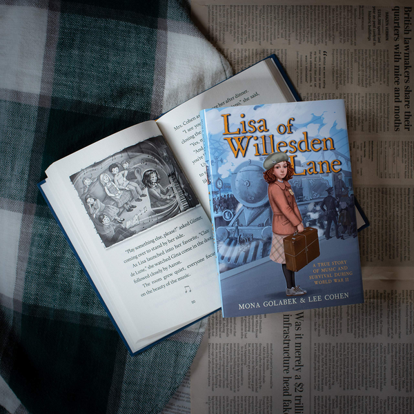 Бумажная книга «Lisa of Willesden Lane», авторов Ли Коэн, Мона Голабек - фото №1