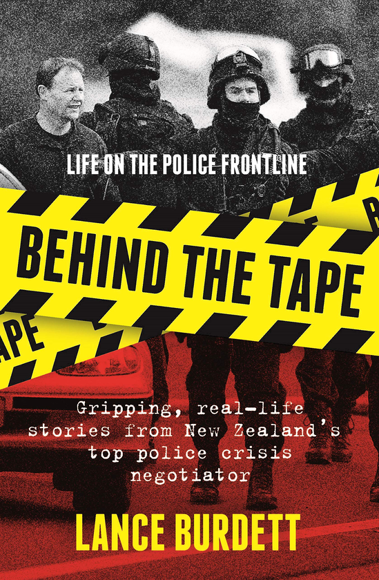 Паперова книга «Behind the Tape. Life on the Police Frontline», автор Ланс Бердетт - фото №1