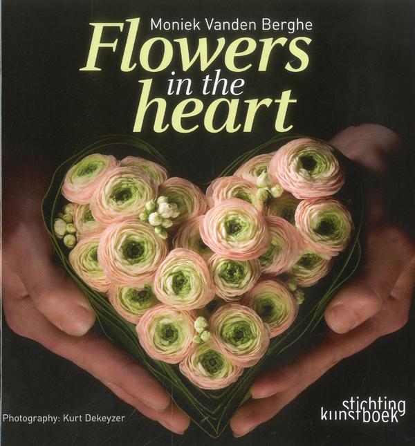 Бумажная книга «Flowers in the heart», автор Моник Ванден Берге - фото №1