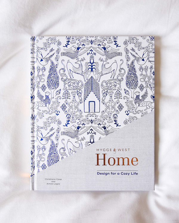 Паперова книга «Hygge & West Home. Design for a Cozy Life», авторів Крістіана Куп, Еймі Лаґос - фото №1