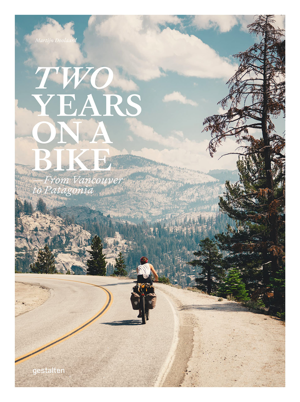 Бумажная книга «Two Years on a Bike : From Vancouver to Patagonia» - фото №1