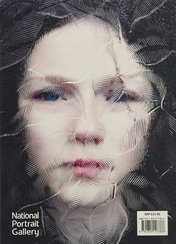 Бумажная книга «Hold Still. A Portrait of our Nation in 2020» - фото №1