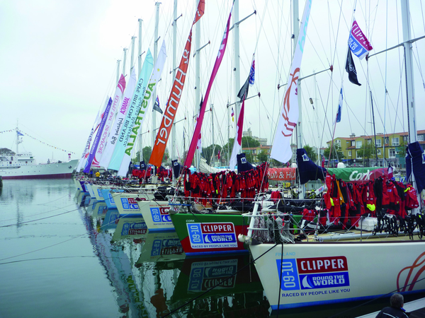 Бумажная книга «Team Spirit: Life and leadership on one of the world's toughest yacht races», автор Брендан Холл - фото №1