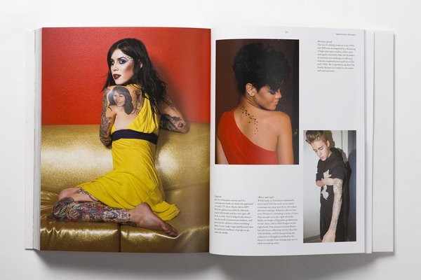 Бумажная книга «100 Years of Tattoos», автор Дэвид Маккомб - фото №1