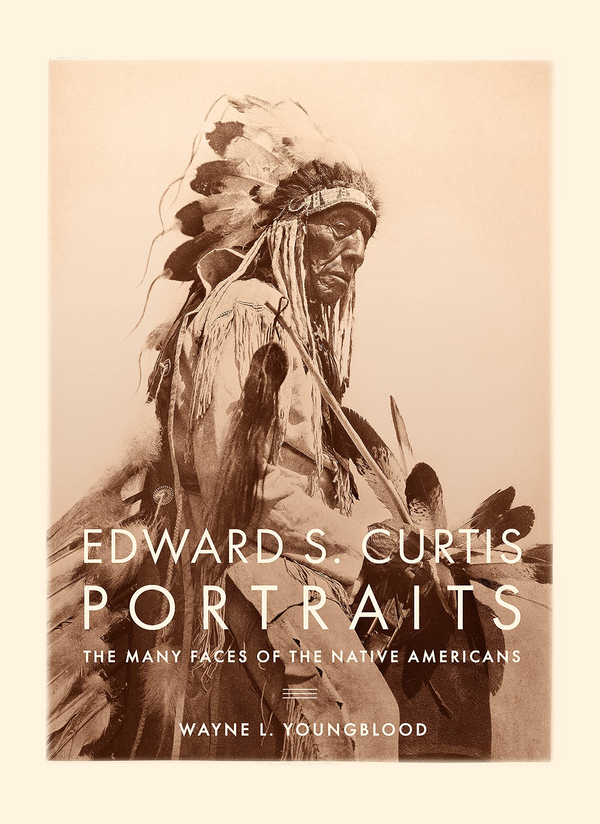 Бумажная книга «Edward S. Curtis Portraits. The Many Faces of the Native Americans», автор Уэйн Янгблад - фото №1