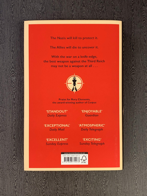 Бумажная книга «Hitler's Secret», автор Рори Клементс - фото №1