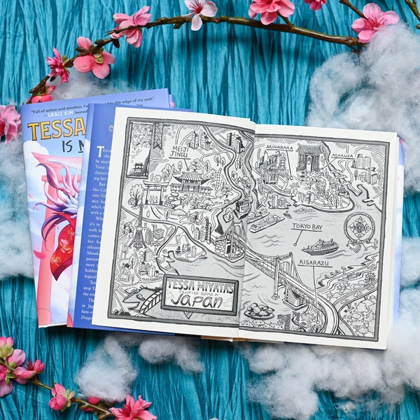 Паперова книга «Tessa Miyata Is No Hero», автор Джулі Ейб - фото №1