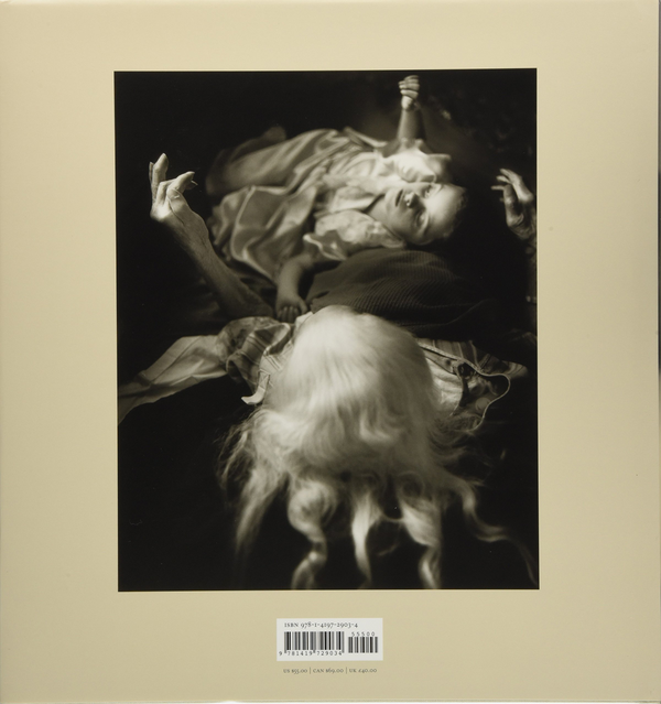Бумажная книга «Sally Mann. A Thousand Crossings», авторов Сара Гриноу, Сара Кеннел - фото №1