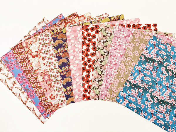 Бумажная книга «Origami Paper. 200 sheets. Cherry Blossoms. 15 cm» - фото №1