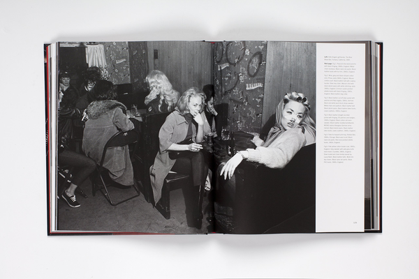 Бумажная книга «Rebel Threads. Clothing of the Bad, Beautiful & Misunderstood», автор Роджер К. Бертон - фото №1