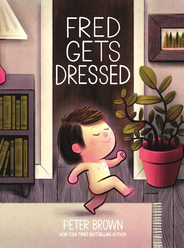 Бумажная книга «Fred Gets Dressed», автор Питер Браун - фото №1