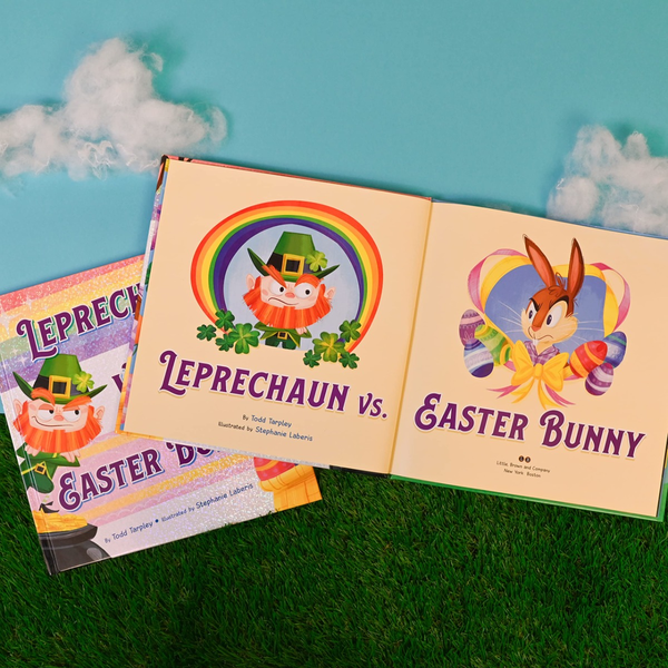 Паперова книга «Leprechaun vs. Easter Bunny», автор Тодд Тарплі - фото №1