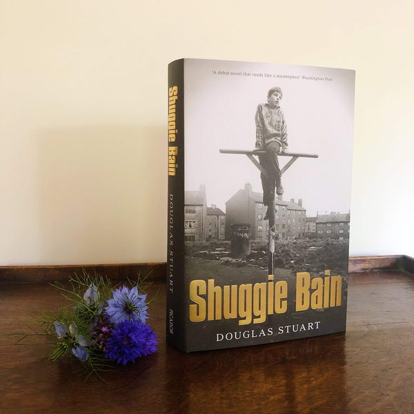 Паперова книга «Shuggie Bain», автор Дуглас Стюарт - фото №1
