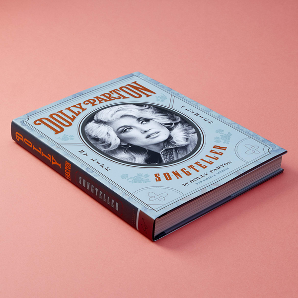 Бумажная книга «Dolly Parton, Songteller: My Life in Lyrics», автор Долли Партон - фото №1