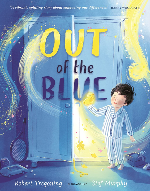 Бумажная книга «Out of the Blue», автор Роберт Трегонин - фото №1