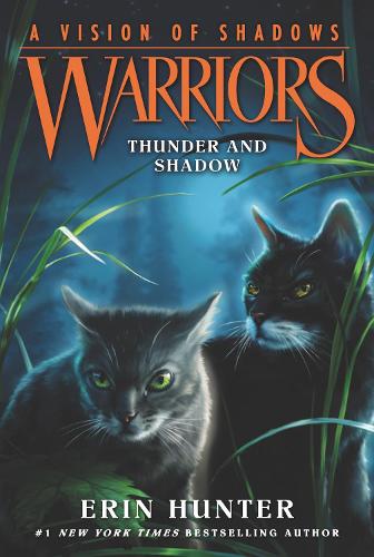 Бумажная книга «Warriors: A Vision of Shadows #2: Thunder and Shadow», автор Эрин Хантер - фото №1