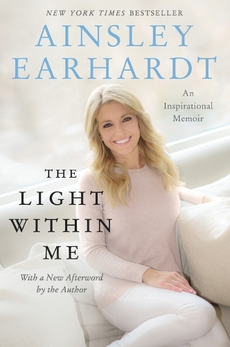 Бумажная книга «The Light Within Me», автор Эйнсли Эрхардт - фото №1