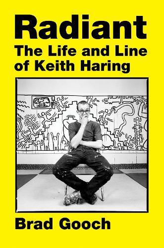 Паперова книга «Radiant: The Life and Line of Keith Haring», автор Бред Гуч - фото №1