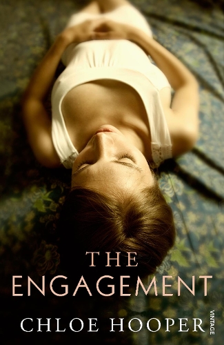 Паперова книга «The Engagement», автор Хлоя Хупер - фото №1