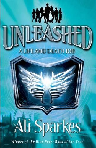 Бумажная книга «UNLEASHED:A LIFE & DEATH JOB (2013)» - фото №1