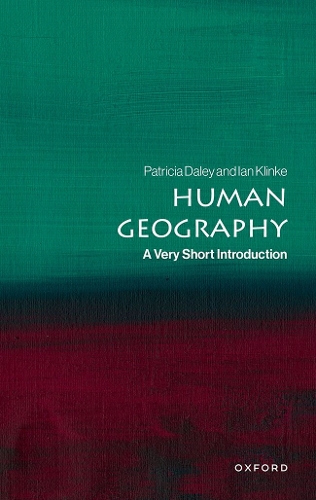 Бумажная книга «Human Geography: A Very Short Introduction», авторов Ян Клинке, Патриция Дейли - фото №1